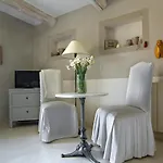 Du Pont Ξενοδοχείο