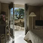 Du Pont 3*