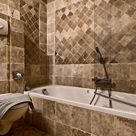 Hotel Du Pont 3*