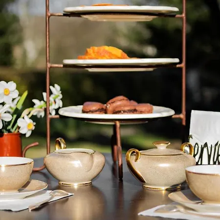 Du Pont Hotel 3*