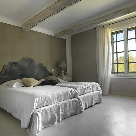 Du Pont Hotel 3*