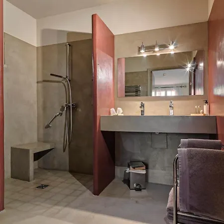 Du Pont Hotel Mane (Alpes-de-Haute-Provence)
