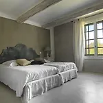 Du Pont מלון 3*