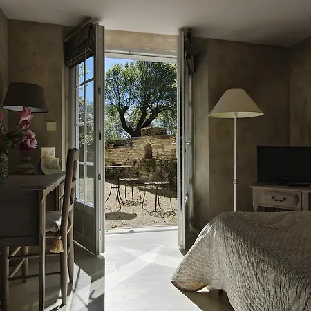 Le Mas Du Pont Roman 3*